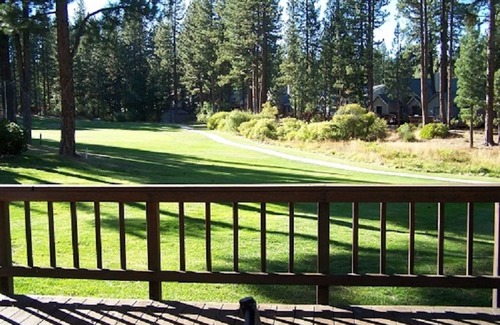 Plumas Eureka Estates House | Modern, Serene and Beautiful 2 bedroom home, with amazing deck. - 271 Tamarack