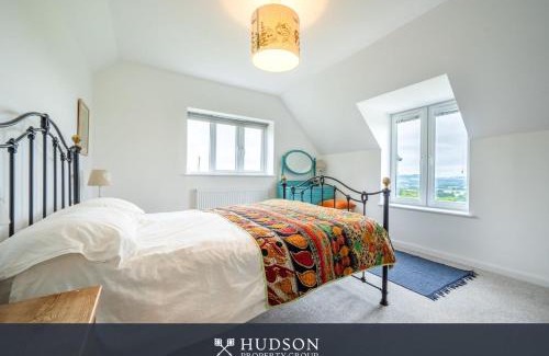 Angelbank House | Modern Snitton Cottage & Gardens