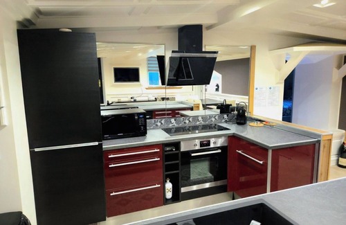 Saint-Nicolas Apartment | Modern & Spacious Apartment Hypercentre CAEN