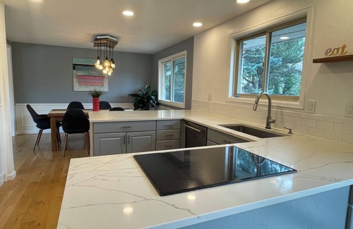 Arapahoe Ridge House | Modern, spacious home in idyllic neighborhood. Perfect for families.