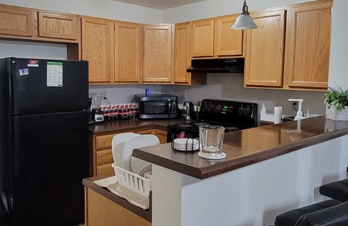 Benjamin Van Clark Park House | Modern Stay Savannah Work, Play & Relax