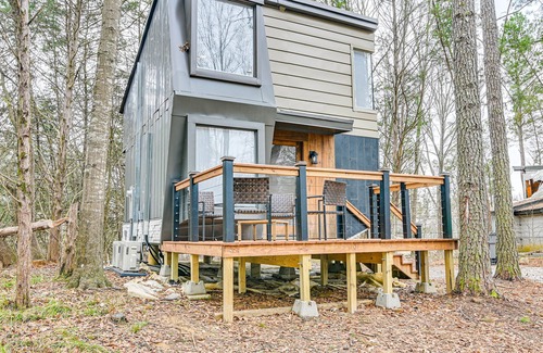 Starkville Apartment | Modern Studio ~ 2 Mi to MSU in Starkville!
