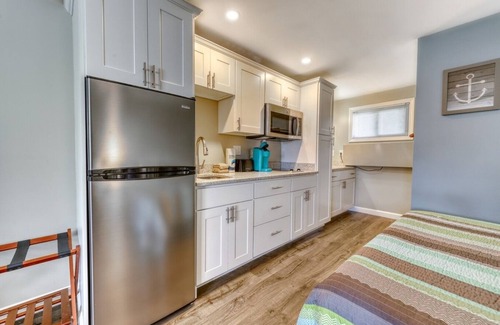 Ogunquit - Wells Apartment | Modern Studio, close to Wells and Ogunquit Beaches