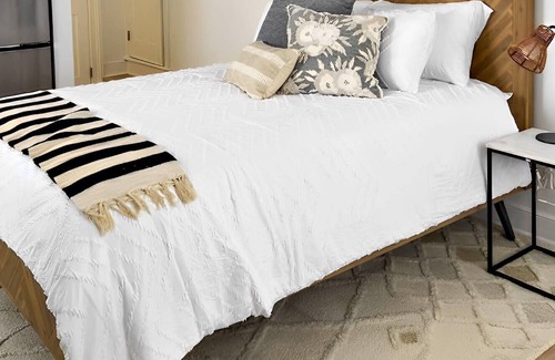 St. Michaels Apartment | Modern Studio in heart of town.