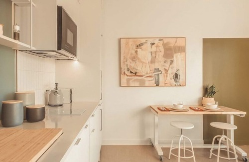 Old Fourth Ward Hotel | Modern Studio Steps from Ponce City Market | Atlanta BeltLine Adventures