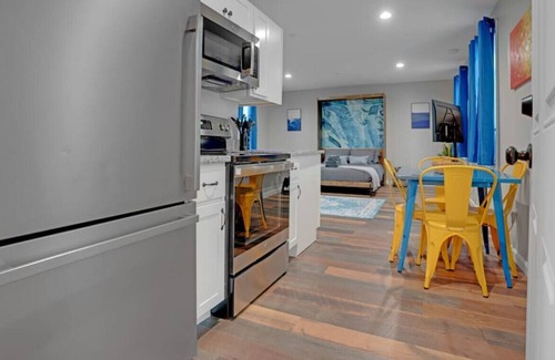 Gorham Apartment | Modern Studio | Wi-Fi | Long Term Available