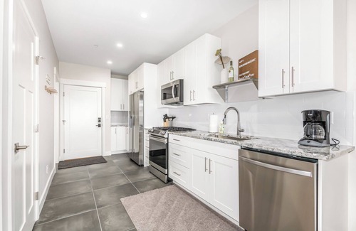 Grand Lake Apartment | Modern studio with huge balcony overlooking main street in Grand Lake