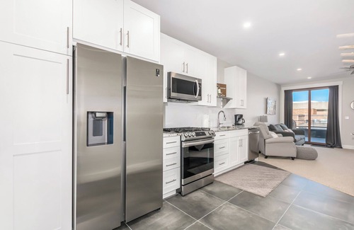 Grand Lake Apartment | Modern studio with huge balcony overlooking main street in Grand Lake