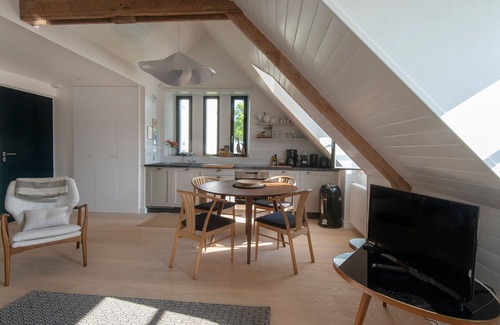 Sauzon Apartment | Modern studio with sea view in Sauzon center