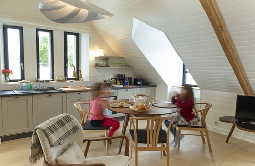 Sauzon Apartment | Modern studio with sea view in Sauzon center