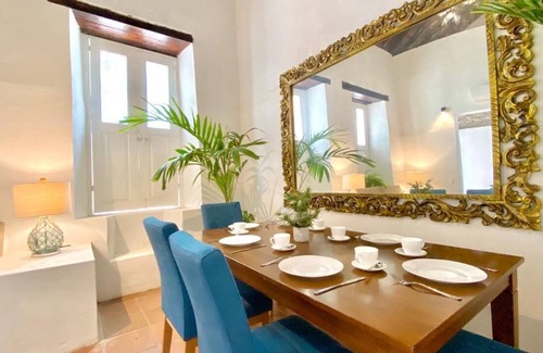 Cartagena Walled City Villa | ✯Modern & Stylish 6BD Villa✯ in Old City w/ Pool