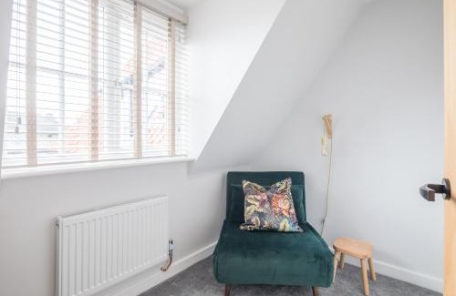 Histon Apartment | Modern Stylish Cambridge Pad (Free Parking)