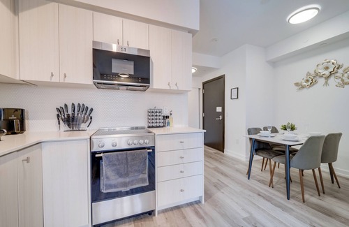 Kitchener Condo | Modern/Stylish Condo | Downtown Kitchener/Waterloo