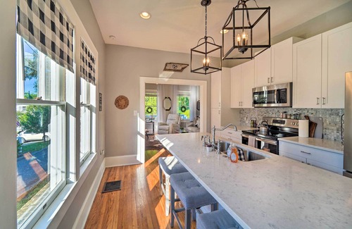 Jefferson City House | Modern, Sun-Lit Retreat w/Fire Pit & Yard!