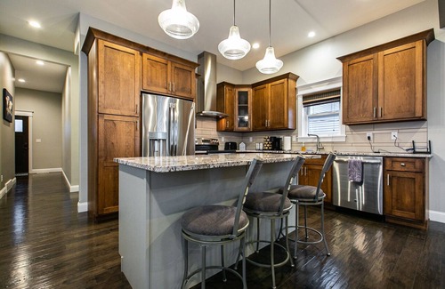Dubuque House | Modern townhome with river views in historic Dubuque!
