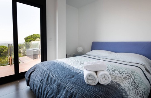 Lloret de Mar Villa | Modern two-storey villa with pool in a quiet area with excellent sea view