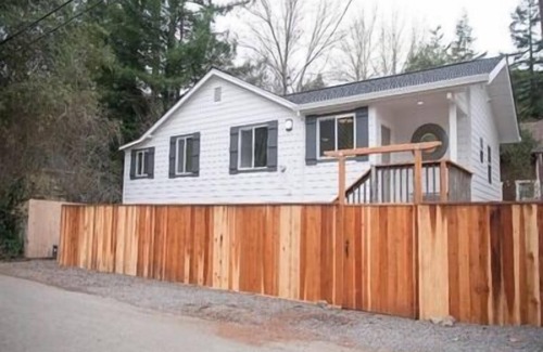 Vacation Beach House | Modern Vacation Beach Gem by the River w/Hot Tub - 4 queen beds