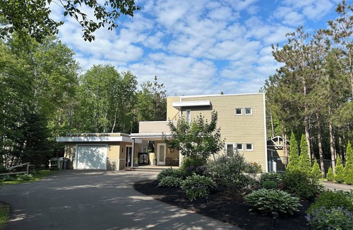 Brackley Beach House | Modern Vacation Home With A/C & Screened In Gazebo Close To National Park Beach