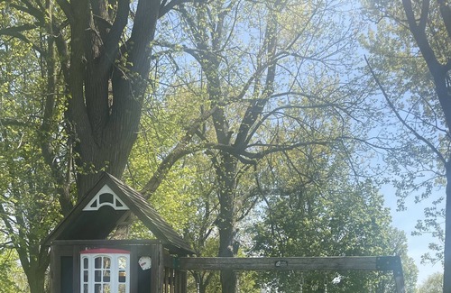 East Lansing House | Modern Vacation Home