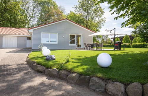 Loit House | Modern vacation home in a quiet location