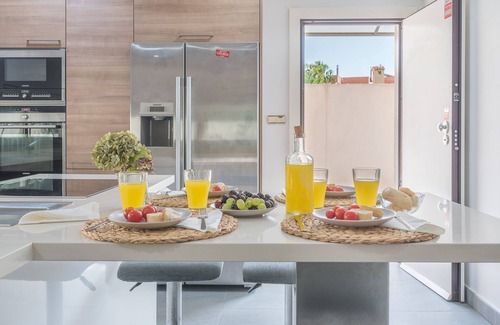 Aguadulce Villa | Modern villa 5 minutes from the beach with private pool in a prime location