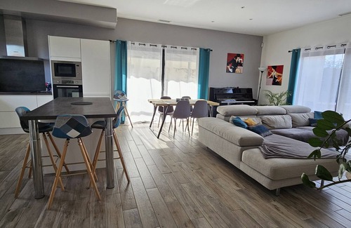 Villeneuve-les-Maguelone House | Modern villa near Montpellier