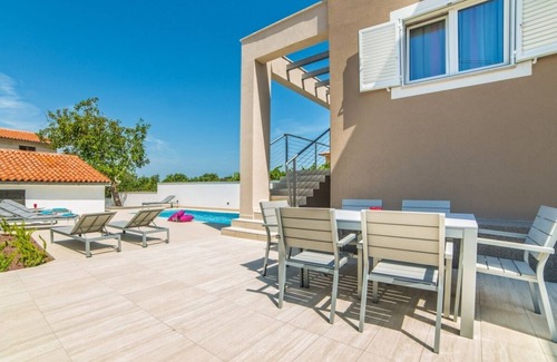 Salakovci Villa | Modern Villa, Private Pool just 20 minutes drive to one of the most Beautiful Beaches in Istria !