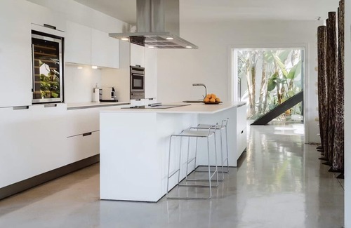 Sant Jordi de Ses Salines Villa | Modern villa with minimalistic decor