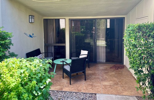 Palm Springs Condo | Modern & Walkable South Palm Springs Condo