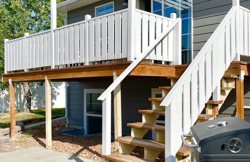 Billings House | Modern West-End Haven