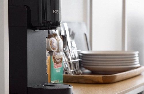 High Point Condo | Modern West Seattle Studio Near Parks & Beaches