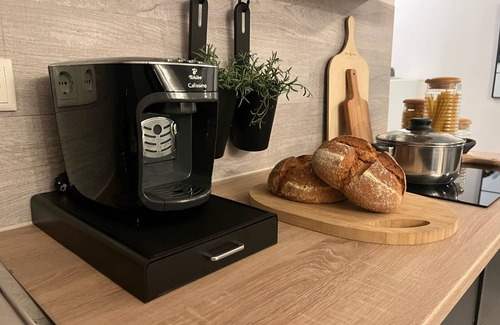 Luegde Apartment | Moderne Ferienwohnung mit Regendusche und Offener Küche in Lüdge
