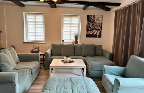 Region Hannover District House | Modernes Fachwerkhaus mit 5 Schlafzimmern, 2 Badezimmer, Sauna, Kamin und Garten