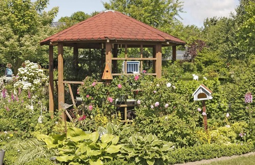 Uphusum House | Modernes, Gemütliches Doppelhaus mit Großem Garten und Kaminofen im Schönen Nordfriesland. Wunderbar für Paare und Familien Geeignet, die Sich Abseits des Alltagstrubels Eine Auszeit Gönnen Möchten. Gern Sind Auch Haustiere Willkommen!