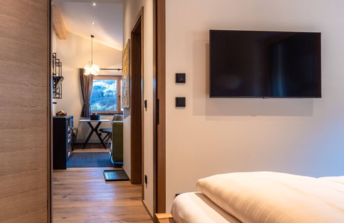 Oberaurach Apartment | Modernes Kaiserblick-apartment, 2 Min. zum Skibus; Sauna; Lift; Ski & Raddepot