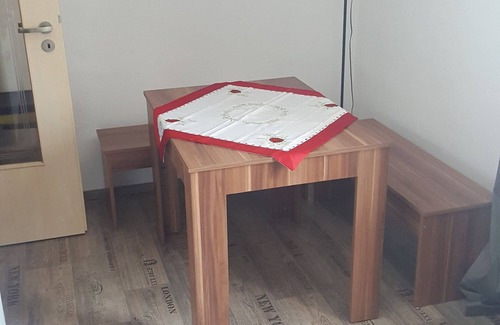 Nuenchritz Apartment | Modernes und Zentrales Wohnen Direkt in Nünchritz