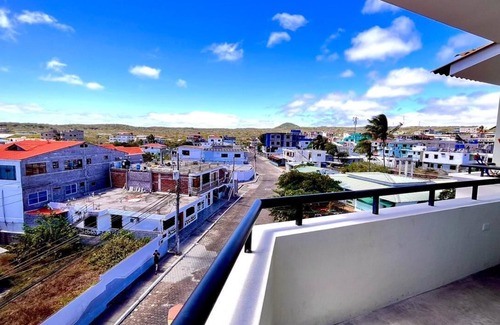 Puerto Baquerizo Moreno Apartment | Moderno y Lujoso Departamento