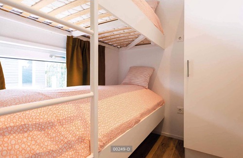 Cromvoirt Ski Chalet | ✓ Module Special at Résidence de Leuvert ✓ Holiday home for 6 persons ✓ Located near Den Bosch (Noord-Brabant) ✓ Near De IJzeren Man ✓ Book directly through the park
