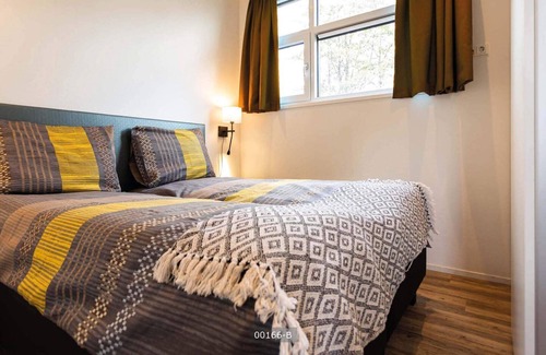 Cromvoirt Ski Chalet | ✓ Module Special at Résidence de Leuvert ✓ Holiday home for 6 persons ✓ Located near Den Bosch (Noord-Brabant) ✓ Near De IJzeren Man ✓ Book directly through the park