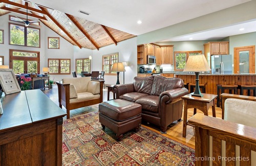 Chimney Rock House | Mohican's Landing by Carolina Properties - Views, Riverfront on the Rocky Broad!