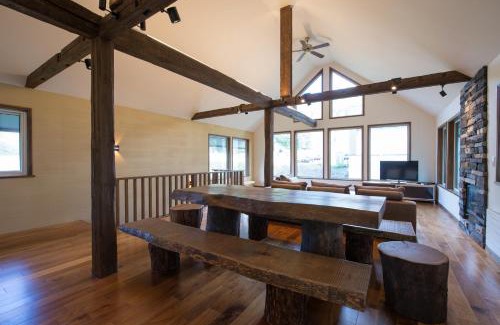 Niseko Ski Chalet | Moiwa Chalet Niseko