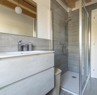 Canizzano Apartment | Molino 2 by WelcHome