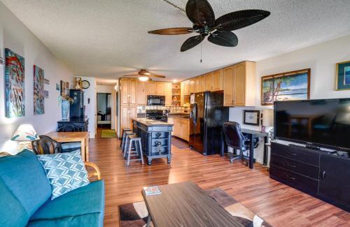 Ualapue Apartment | Molokai Island Retreat with Ocean View and Pool!