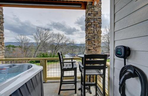 Weaverville House | Mon Trèsor, Modern Mountain Views with deck