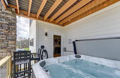 Weaverville House | Mon Trèsor, Modern Mountain Views with deck