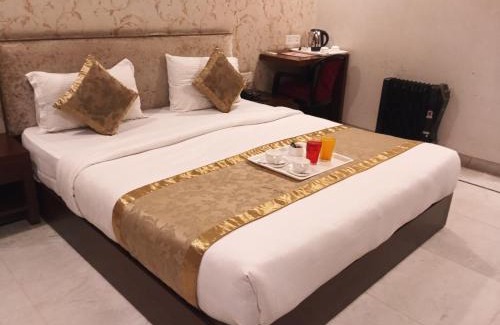 Sector 17 Hotel | Monarch Residency Gurgaon