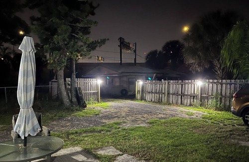 Fairview Shores Apartment | Money Saving Clean Small 1/1 Private Apartment on the Orlando Border.