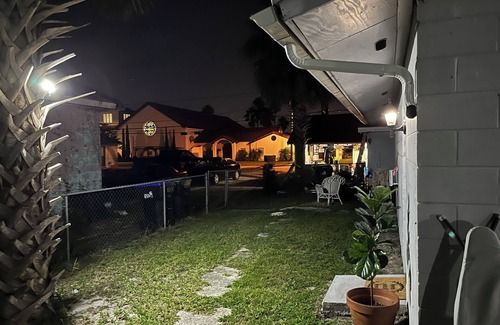 Fairview Shores Apartment | Money Saving Clean Small 1/1 Private Apartment on the Orlando Border.