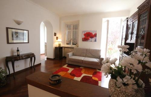 Monforte d'Alba Apartment | monforte view apartment