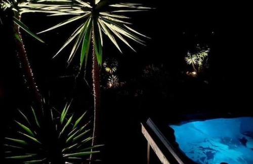 Ocean View House | Mongoose Manor- Modern guesthouse/amazing views